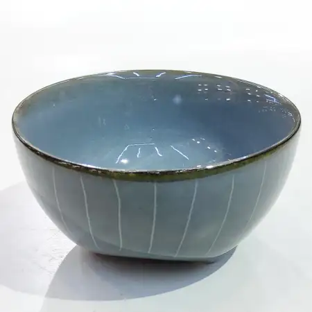 #AA6702; Ceramic 4.5" bowl - QX..