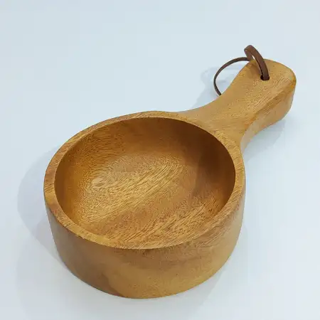#AC1222; Acacia wood bowl w handle 12cm..