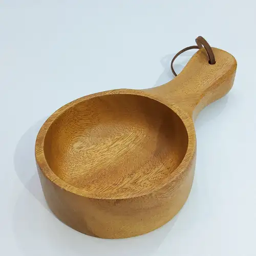 #AC1222; Acacia wood bowl w handle 12cm