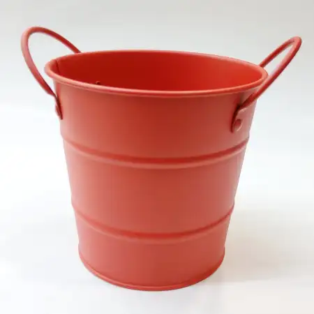 #B010A-R; Metal bucket 11.5cm red..