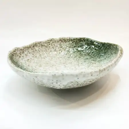 #BY-0013B; Ceramic bowl 9.5 inches..
