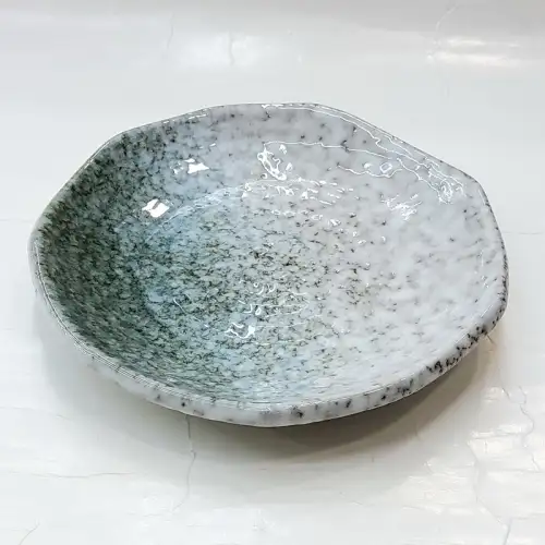 #BY-0044B; Ceramic plate 6 inches