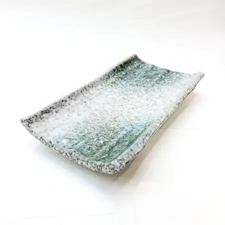#BY-0143B; Ceramic plate 9.75 inches..