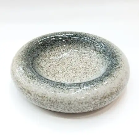 #BY-3304A; Ceramic donut shape bowl 8 in..