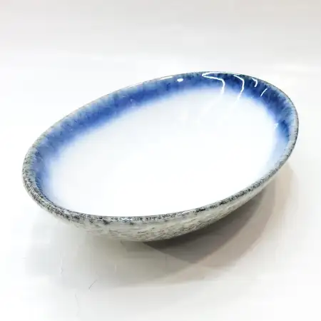 #BY-7686; Ceramic 9.25 inches oval bowl..