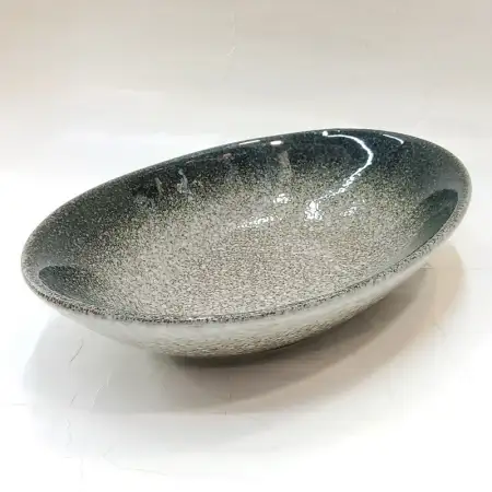 #BY-9567A; Ceramic oval bowl 9.25 inches..