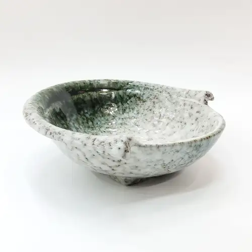 #BY-0006B; Ceramic bowl 8 inches
