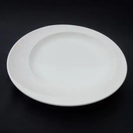#CE-8706; Ceramic round plate 8.5 inches..