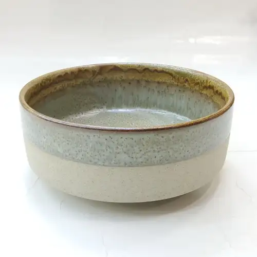 #CH-1034; Ceramic bowl 6 inches