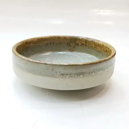 #CH-1041; Ceramic bowl 4.5 inches..