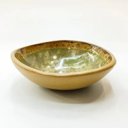 #CH-6510; Ceramic bowl 4.6 inches