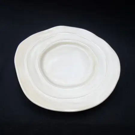 #CP5605; Ceramic round plate 8.5" ..