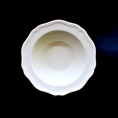 #HA9351; Ceramic bowl 5 inches..