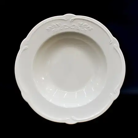 #HB9443; Ceramic soup plate 8.5 inches..