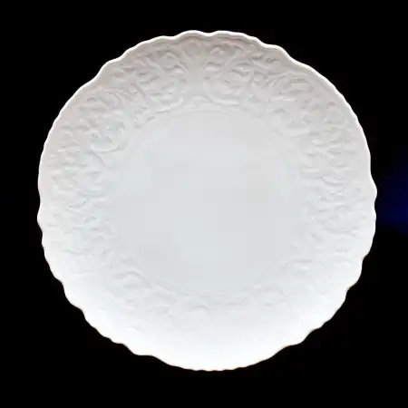 #HK9719; Ceramic plate round 8.25 inches..