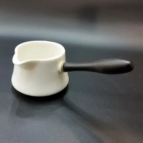 #HN0276-WT; Ceramic sauce bowl with handle White