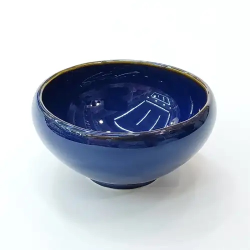 #HN0573; Ceramic dessert bowl 4"