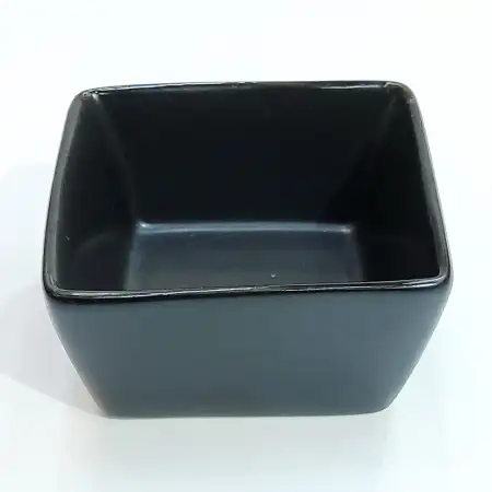 #HN0641-BK; Ceramic square bowl 7.7cm BK..