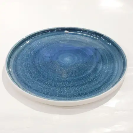 #KA0465; Ceramic dinner plate 9 inches..