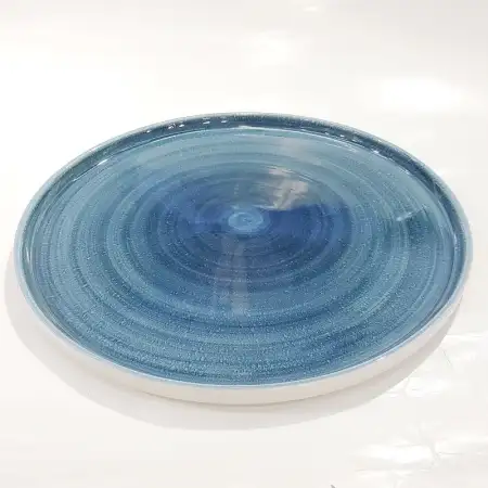 #KA0472; Ceramic dinner plate 11 inches..