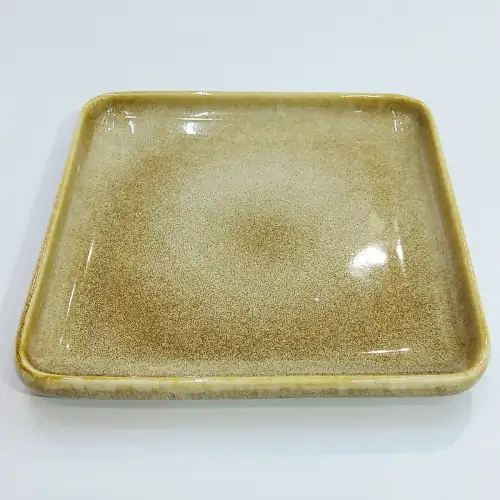 #KX9315: Ceramic 8 inches square plate
