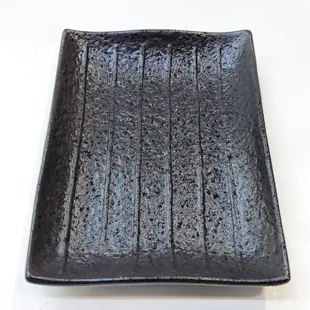 #N2-4203; Ceramic 8" plate w. stand..
