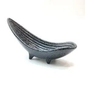 #NK-3717; Ceramic oval plate 7.5 inches with stand