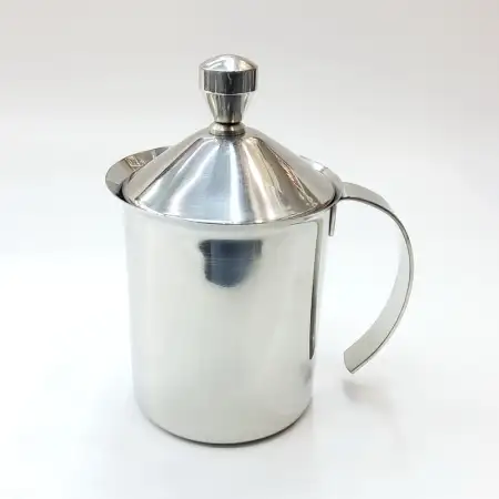 #NP-400; Stainless steel milk foam maker..
