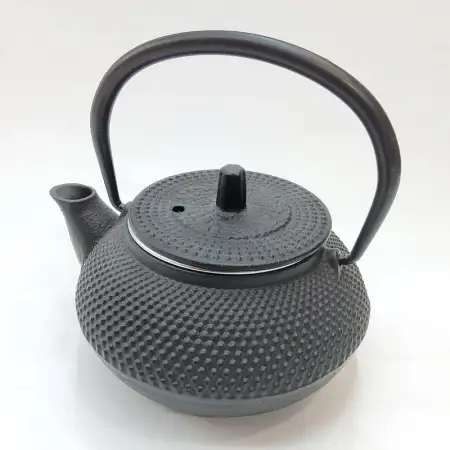 #SQ3482; Cast iron tea pot 0.9L..