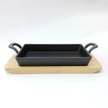 #YY087-1; Cast iron pan 12x20cm with woo..