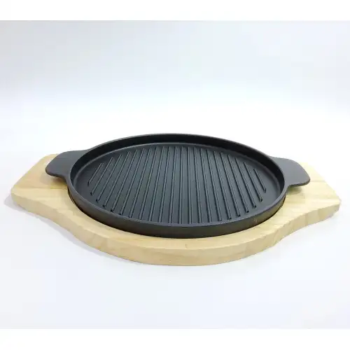 #YY2050; Cast iron pan 26cm Rd. + wood  