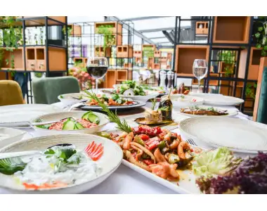 Dubai restaurant chinaware crockery Oriental tableware ceramic plates