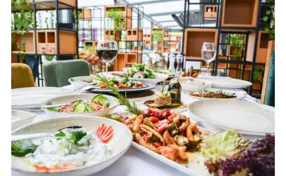 Dubai restaurant chinaware crockery Oriental tableware ceramic plates